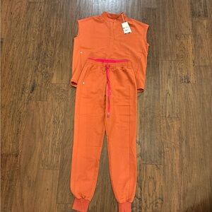 NWOT XXS Figs set - Spiced Cider